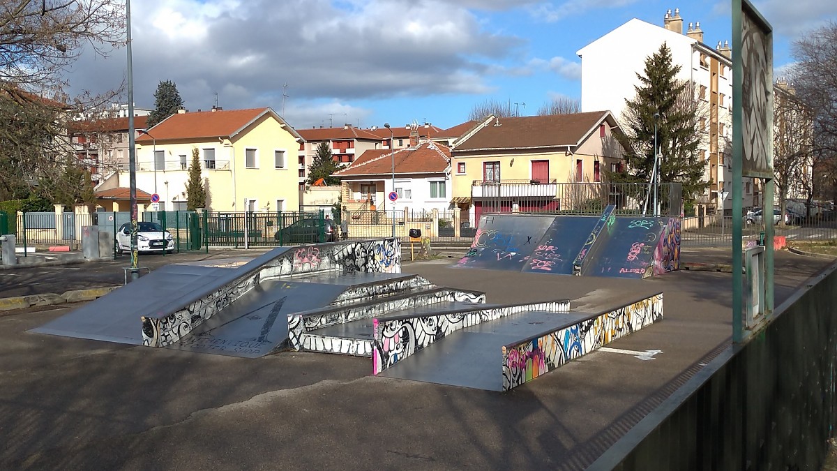 Square de la France Libre skatepark